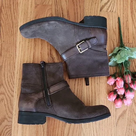Cole Haan Waterproof Brown Suede Leather Boots / Booties Size 7 - Picture 2 of 9